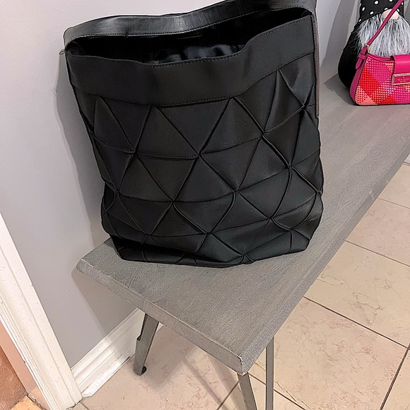 Lululemon work/computer bag - Picture 3 of 3